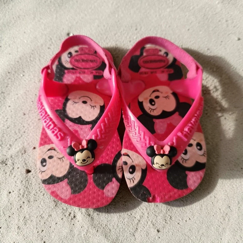 ADORABLE Pink Beach Baby Minnie Mouse Havaianas Pink🎀